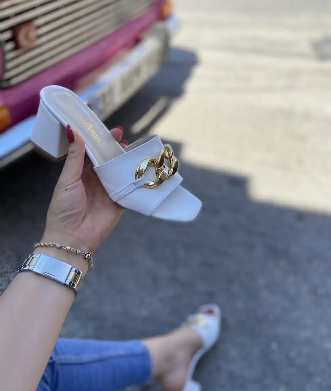 

2022 Модные женские тапочки, модные дизайнерские сандалии на цепочке, повседневная обувь, Каблук 5 см, красивая стильная женская обувь, Пляжна...