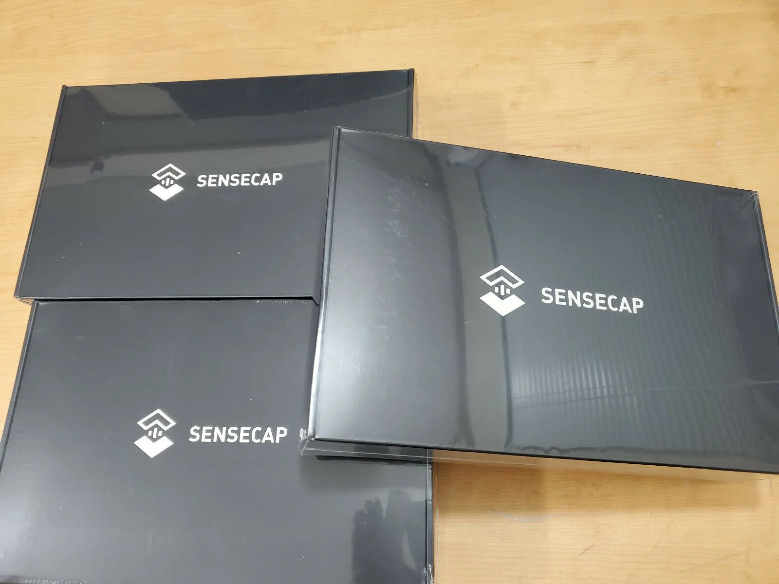 

ST SenseCAP M1 LoRaWAN Indoor Gateway