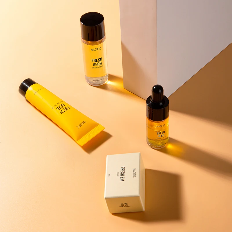 Набор свежих трав оригинальный тоник сухая эссенция сыворотка крем очищающая