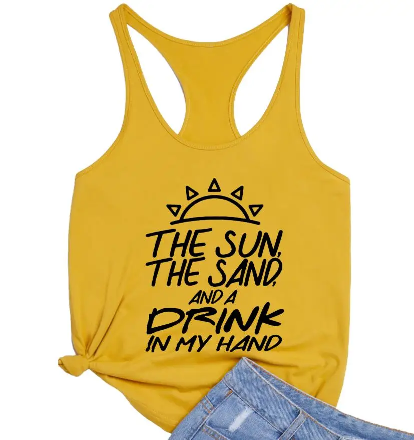 Женская майка с надписью the sun sand and a drink in my hand модная и сексуальная в пляжном стиле