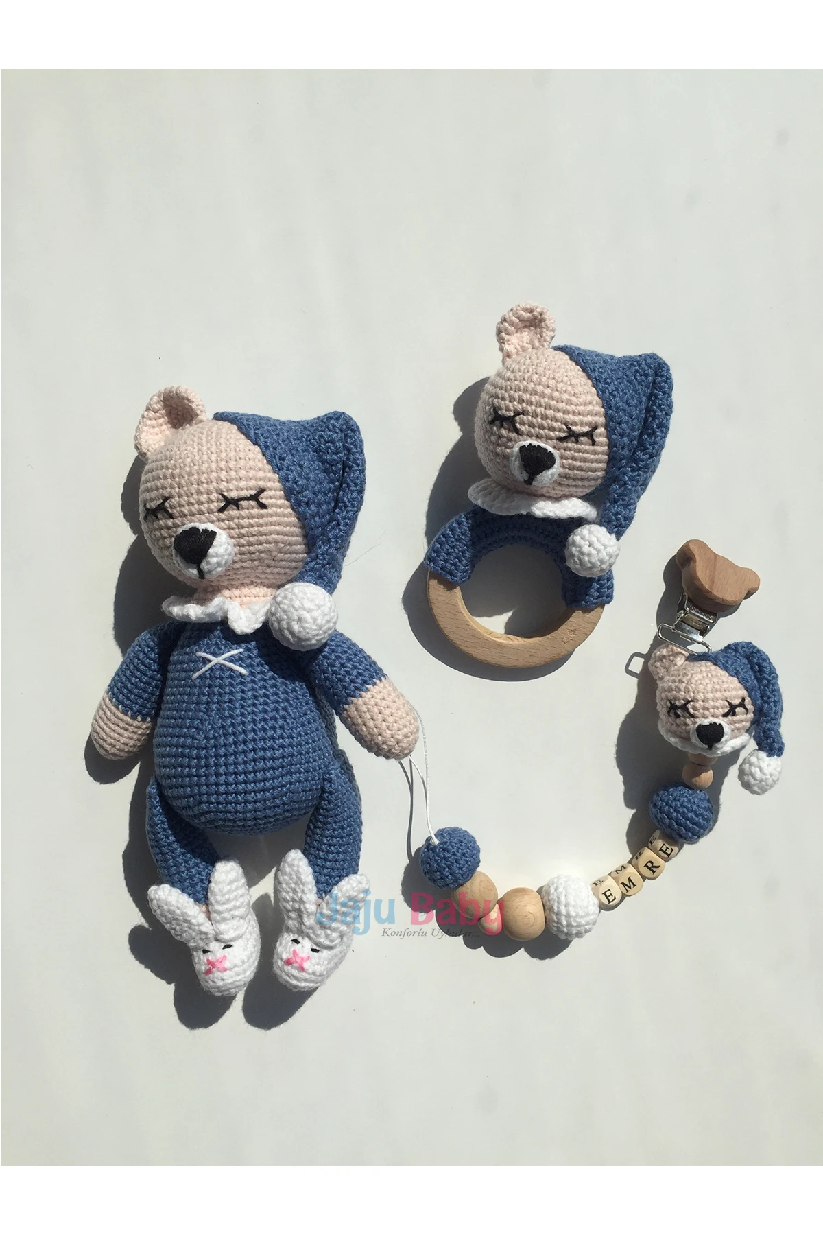 

Jaju Baby Handmade, Amigurumi Sleepy Teddy Bear 22 cm Rattle and Name Pacifier Chain Triple Set