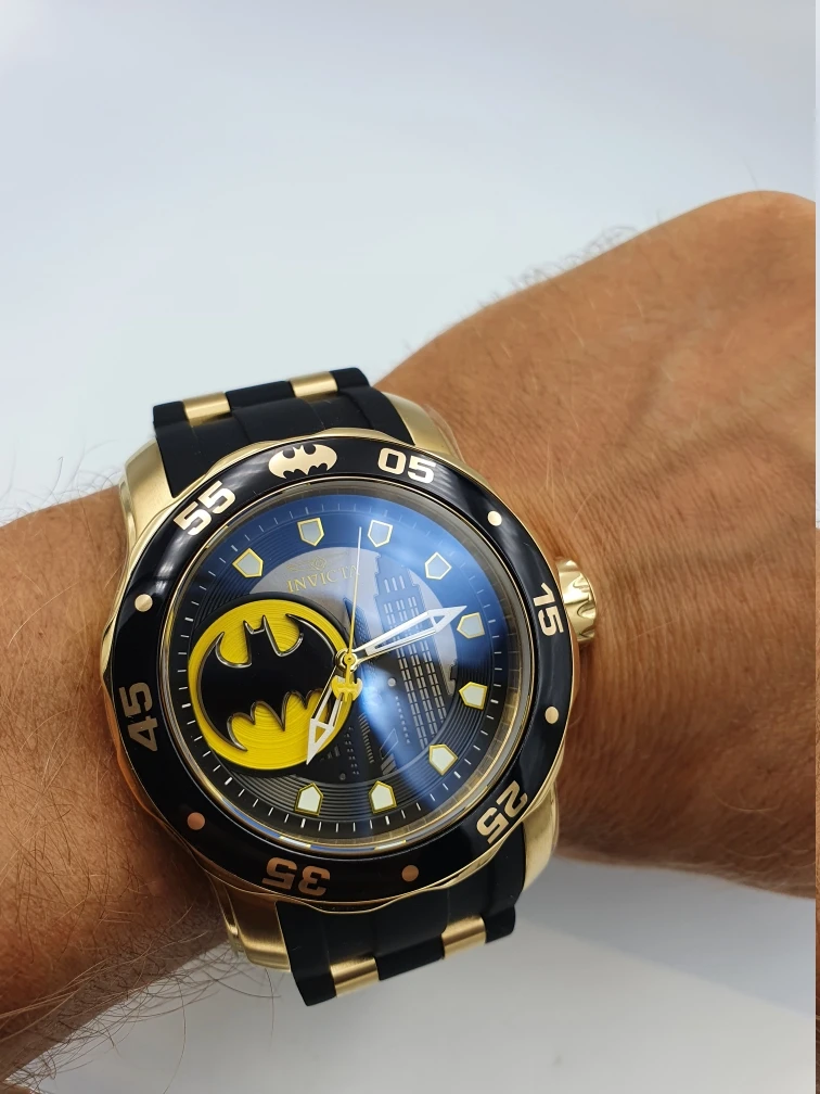 Часы мужские кварцевые Invicta DC Comics Batman 34752|Кварцевые часы| |