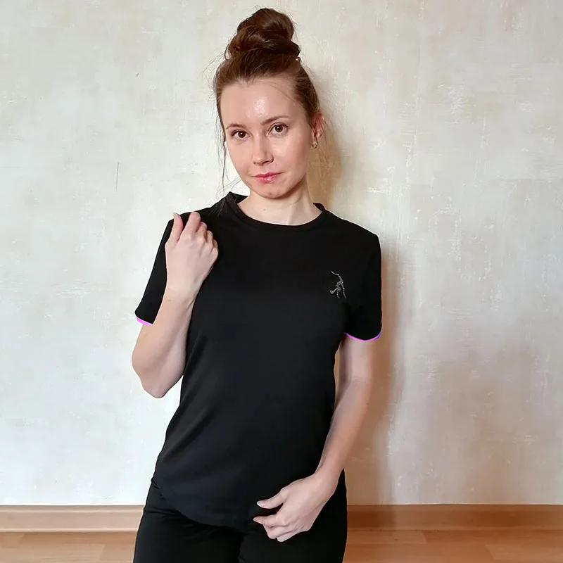 Футболка для занятий спортом |