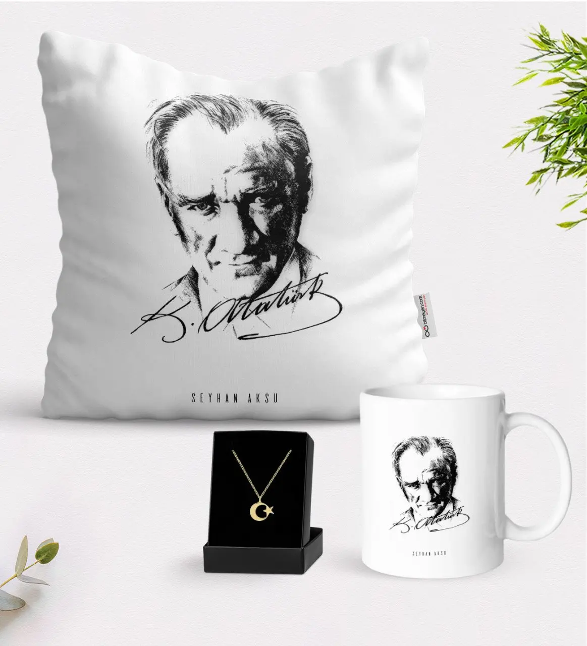 

Personalized Ataturk Themed Mug Pillow Moon Stars Pendant Gift Seti-18
