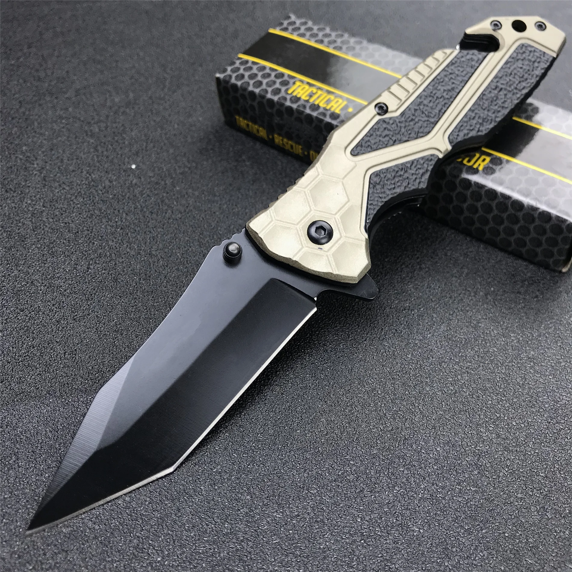 

Outdoor Folding Knife 5CR18MOV Steel Blade Honeycomb-like Aluminium Alloy Handle Tactical Hunting Camping Tool with Pocket Clip