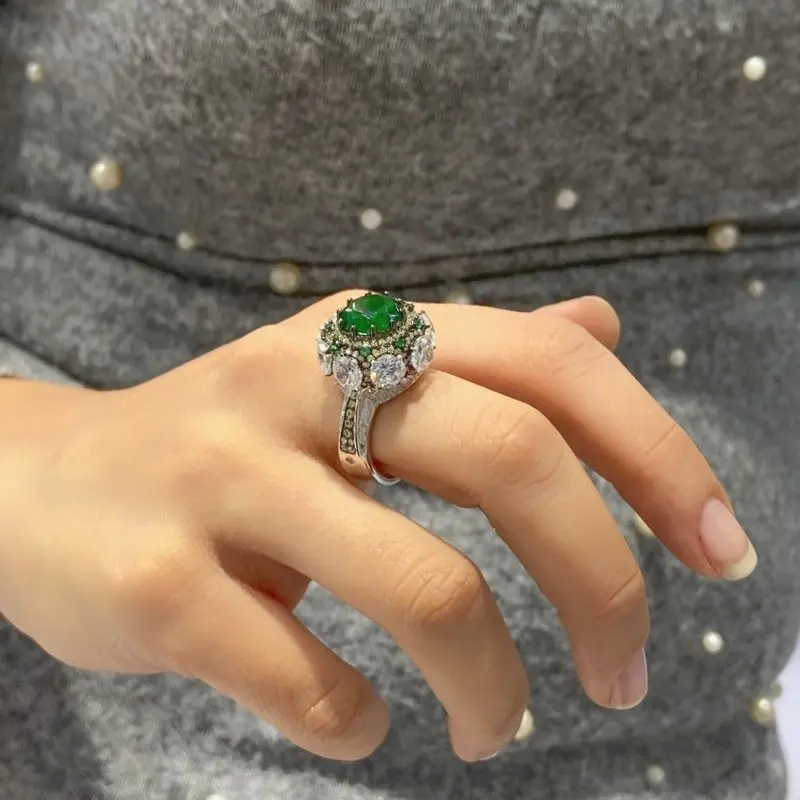 Итальянское кольцо из стерлингового серебра 925 пробы с изумрудом и