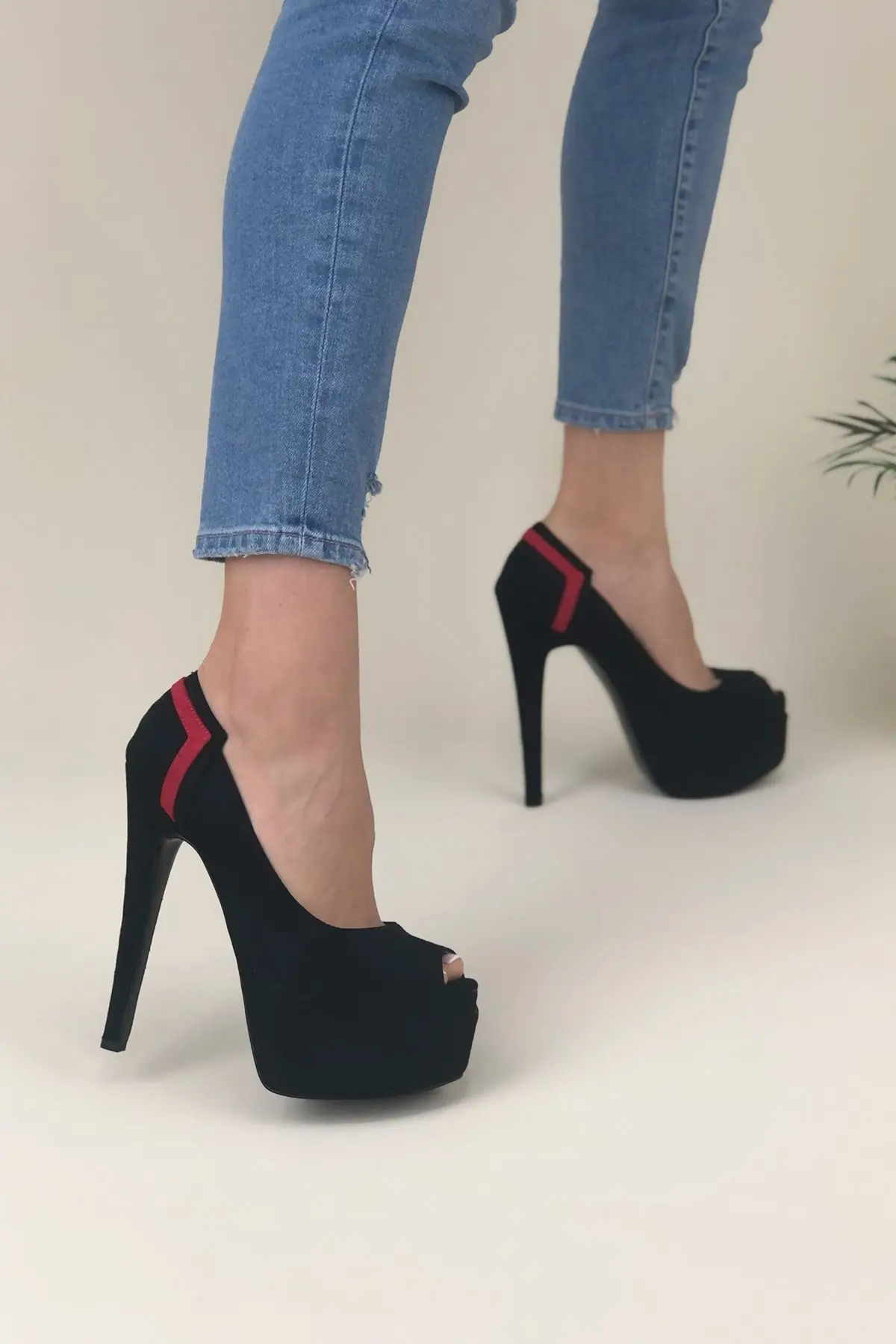 

Женские туфли на тонком высоком каблуке 15 Платформе 5 см, модная классическая красная полоса, черная замша премиум-класса, сезон лето, Соврем...