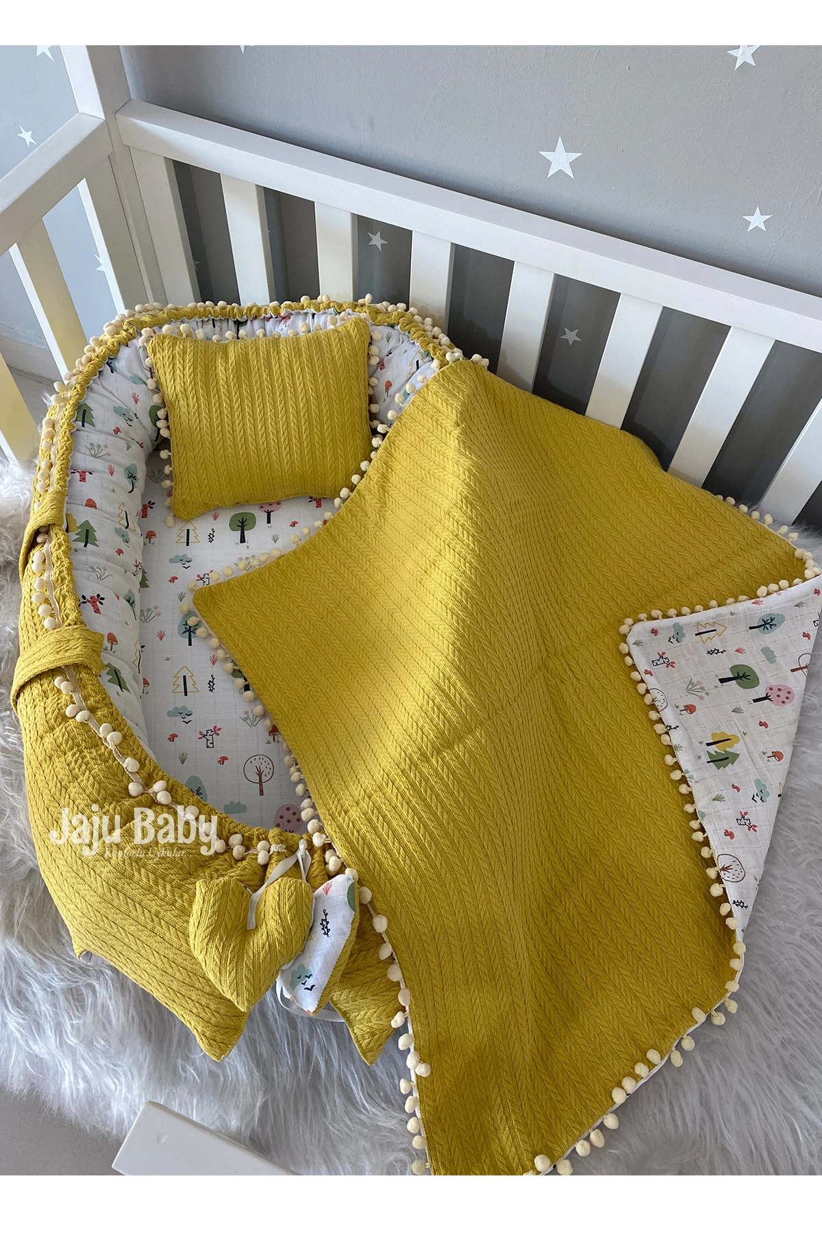 Jaju Baby Special Handmade Mustard Knit Pique Fabric and Muslin Fabric Pompon 3-Piece Babynest Set Mother Side Portable Baby Bed