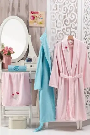 

4 Piece Cotton Family Bathrobe Set Blue Pink Color Bathing Gown Bathroom Family Set