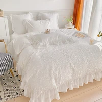 46pcs luxury bedding set queen king size lace ruffled princess style duvet cover bed sheet set bed linen bedspread on the bed