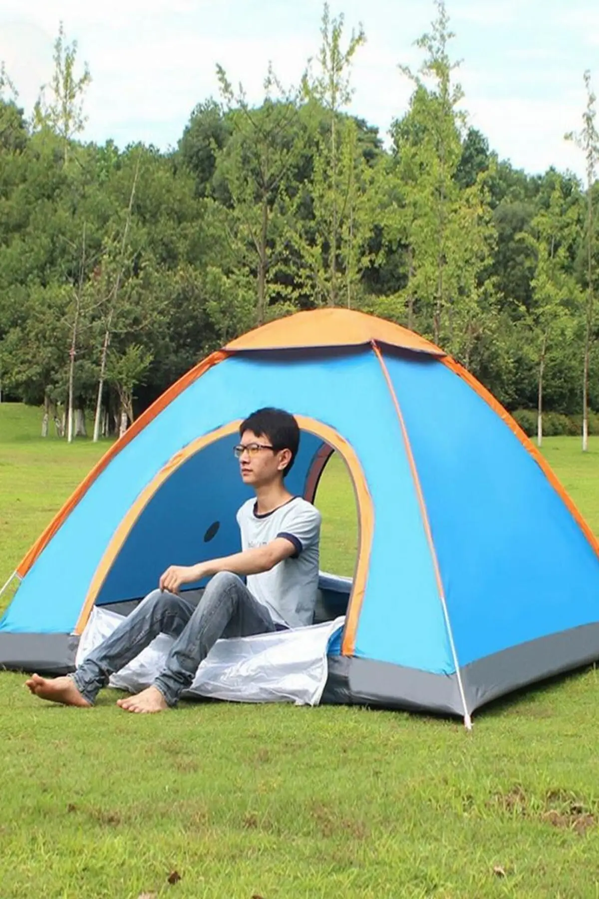 3 Person Durable and Waterproof Camping Tent 150 x 200x110 cm Camping Equipment, Protection, Travel from Water and Wind