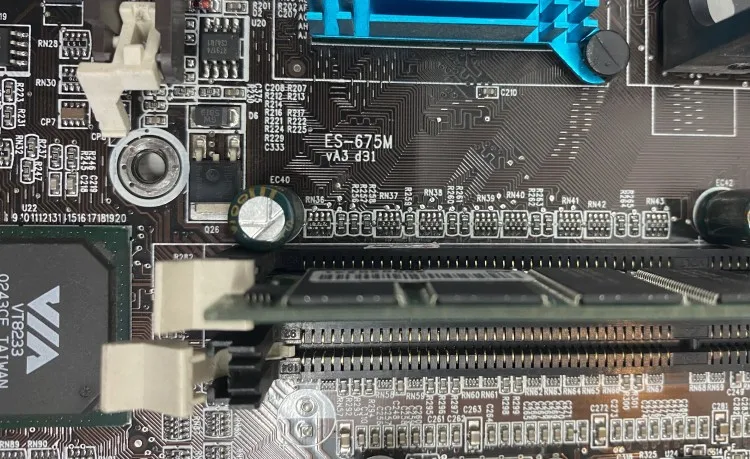 Motherboard CHAINTECH ES-675M Socket 478 | Компьютеры и офис