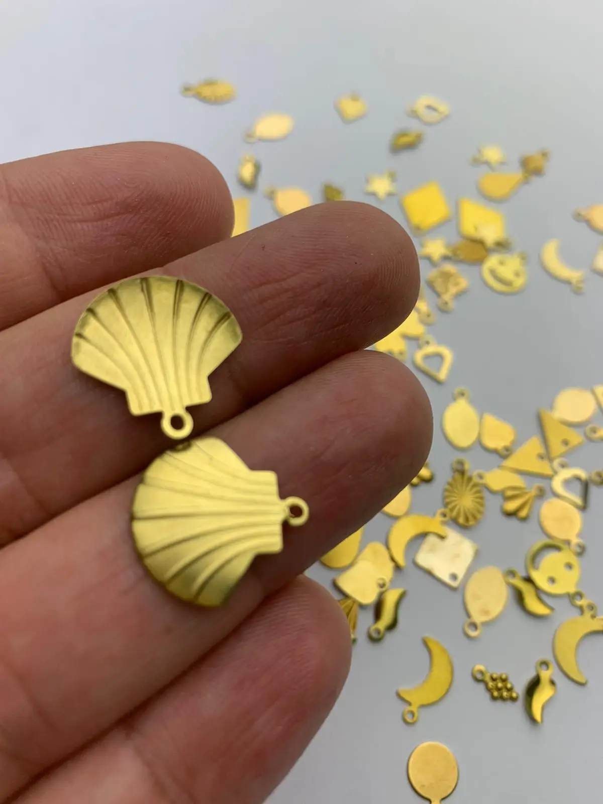 

50 pcs Raw Brass mix Charms, Stamping Tags Findings. woman fashion rings. Earrings. Lady rings. woman jewellery
