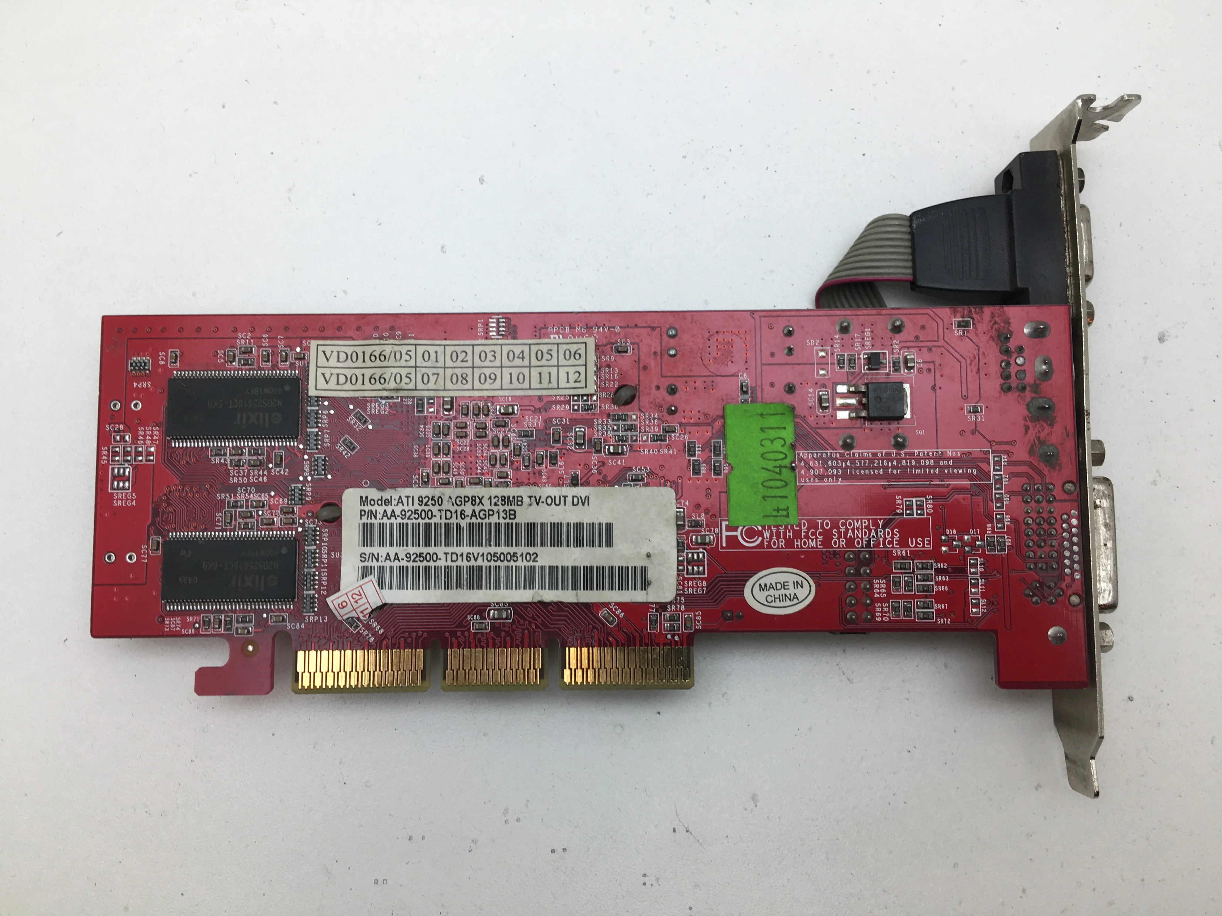 Видеокарта Palit Radeon 9250 165Mhz AGP 8x 128Mb 64bit DDR