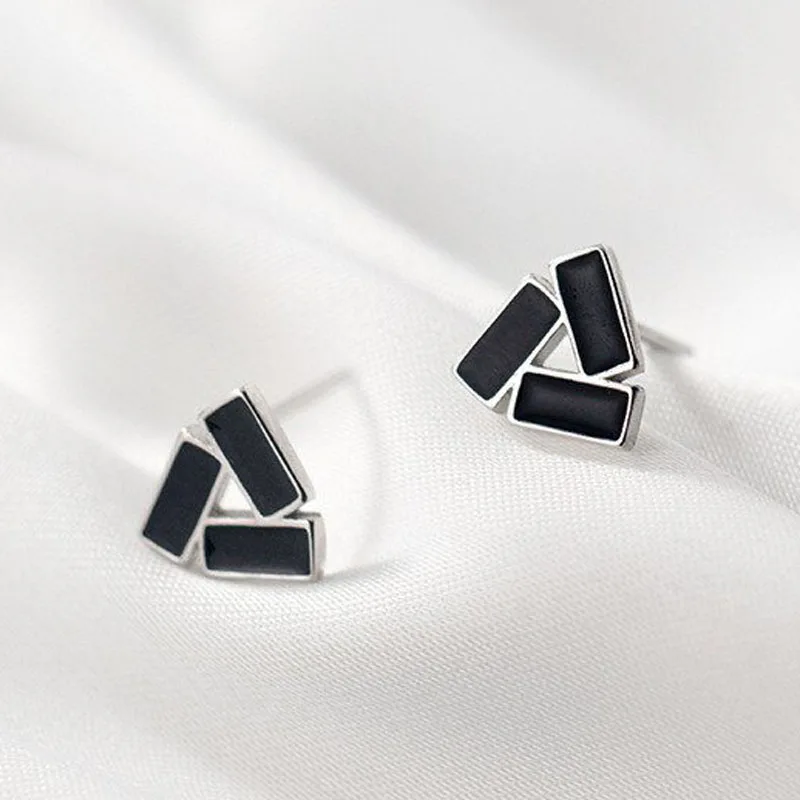 

A00151 Jazaz Korean Real 925 Sterling Silver Geometric Black Zircon Triangle Stud Earrings for Women Teen Office Party Jewelry