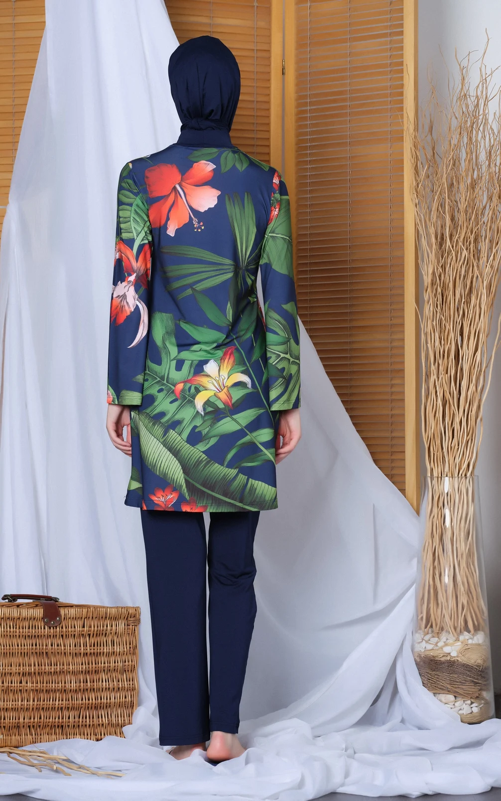 

Muslim Swimwear Burkini Islamic Women Modest Hijab Swimsuit full cover beachwear 'ALFASA 20117 Amazonian Spanish Arm Pool Model'