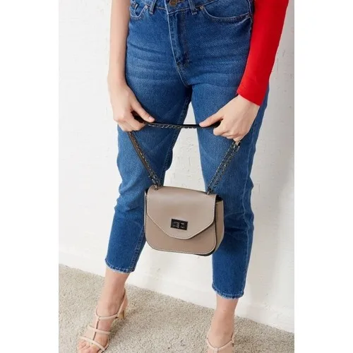 

Freestar Women Chain Shoulder Mini Bag