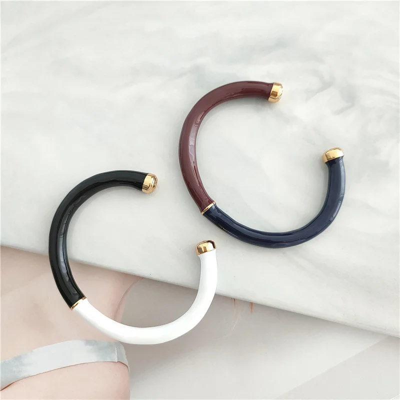 

Simple Matching Enamel Color Glaze Square Mark Open Bracelet for Women Party Gifts