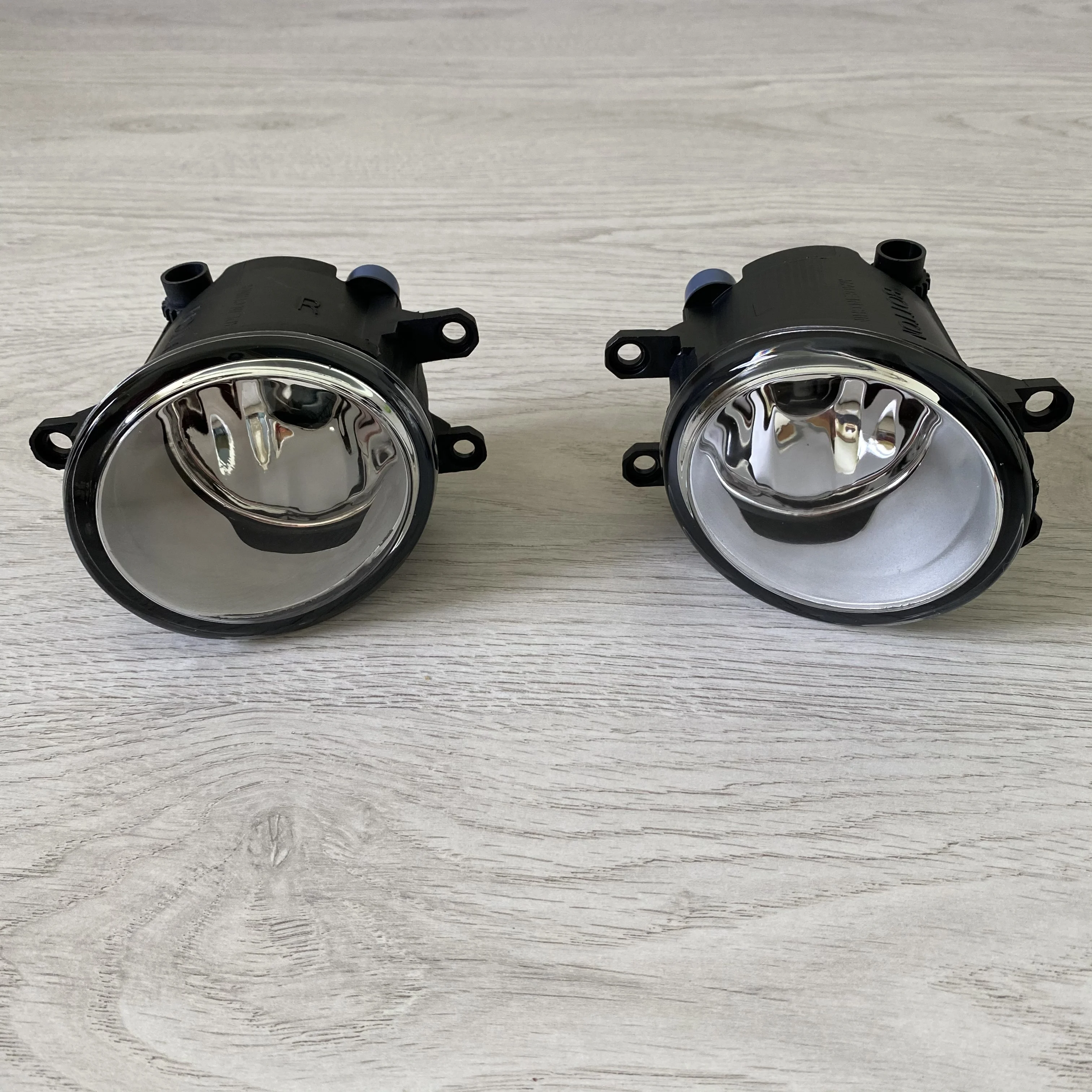 Противотуманная фара Toyota Camry Corolla Rav4 / Lexus GS IV без лампы| |