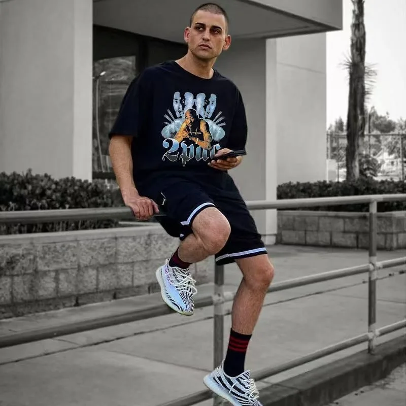 

2021 Vintage rap god 2Pac Tupac looks like the trend of loose short sleeves for men and women