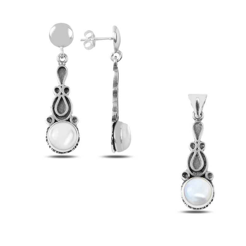 

Серебряный 925 пробы с жемчугом и кубическим цирконием