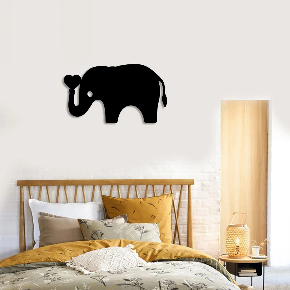 Деревянный стол с изображением милого слона, 50x28 см Деревянный стол с изображением милого слона, 50x28 см