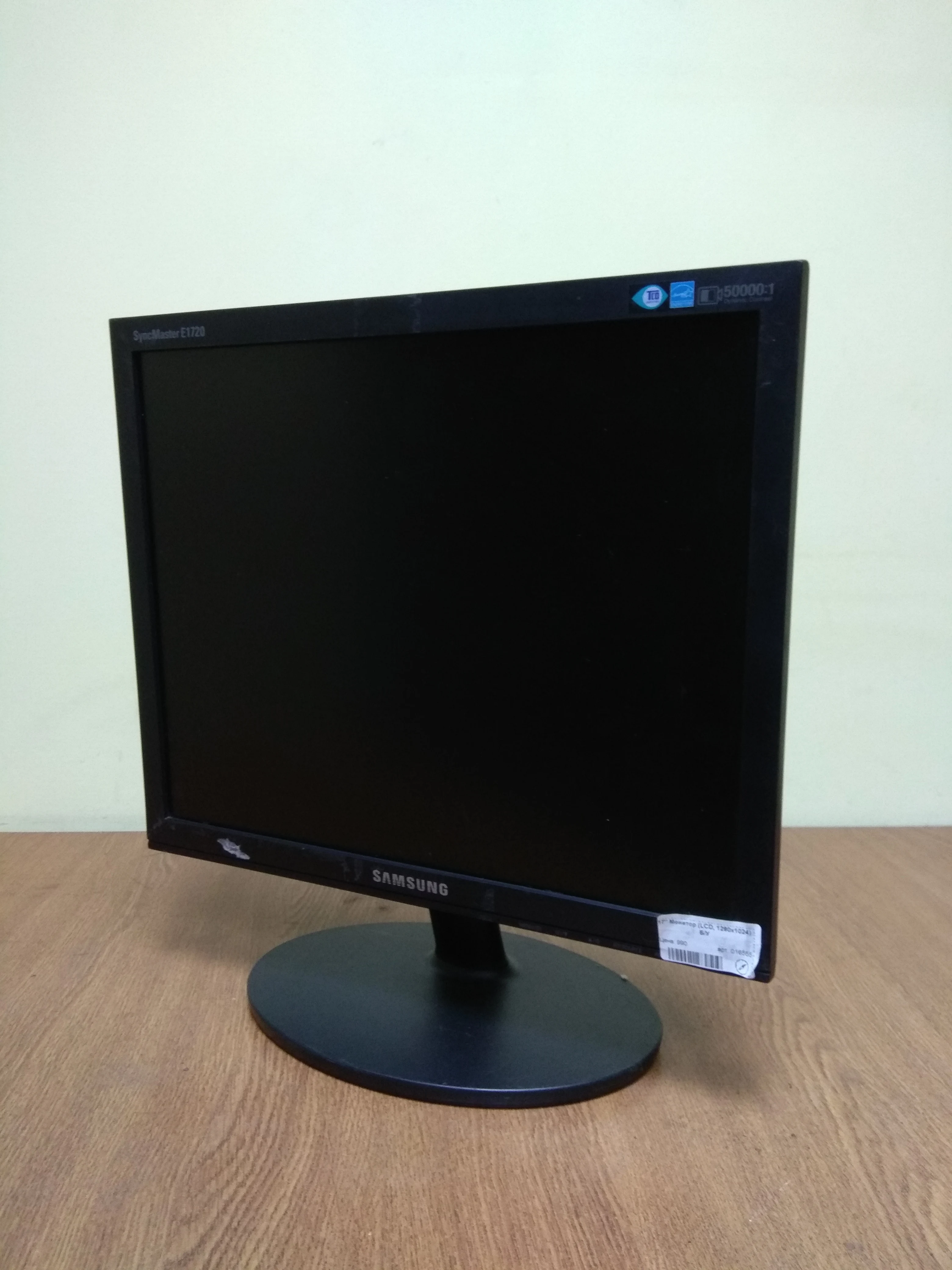 17&quot ЖК монитор (LCD 1280x1024) Б/У | Компьютеры и офис