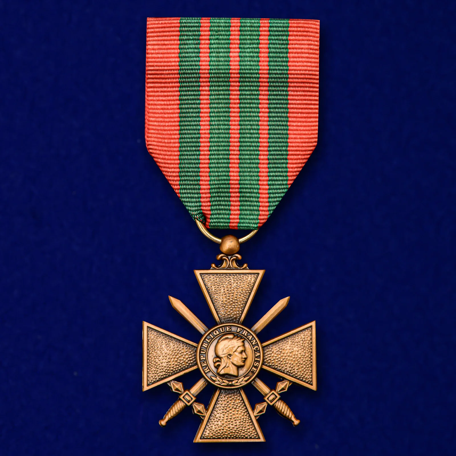 Военный крест (Франция). Реплика. |