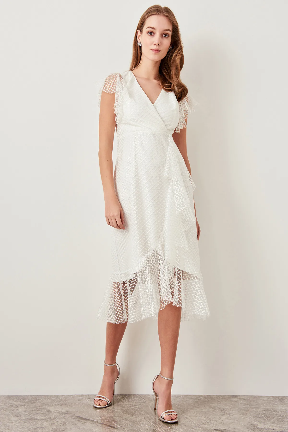 Trendyol платье с маховиком экрю TPRSS19UT0068|Вечерние платья| |