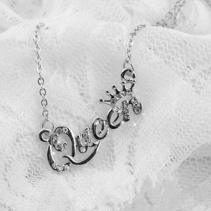 

Fashion Alloy New Silver Rose Gold Letter Queen Pendant Women Necklace Weddings Crystal Valentine's Day Gifts