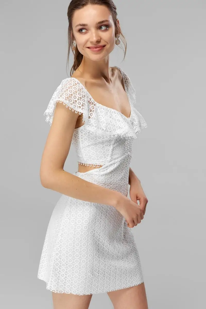 Trendyol белое Colar платье с оборкой TPRSS18BK0043|Женские платья| |