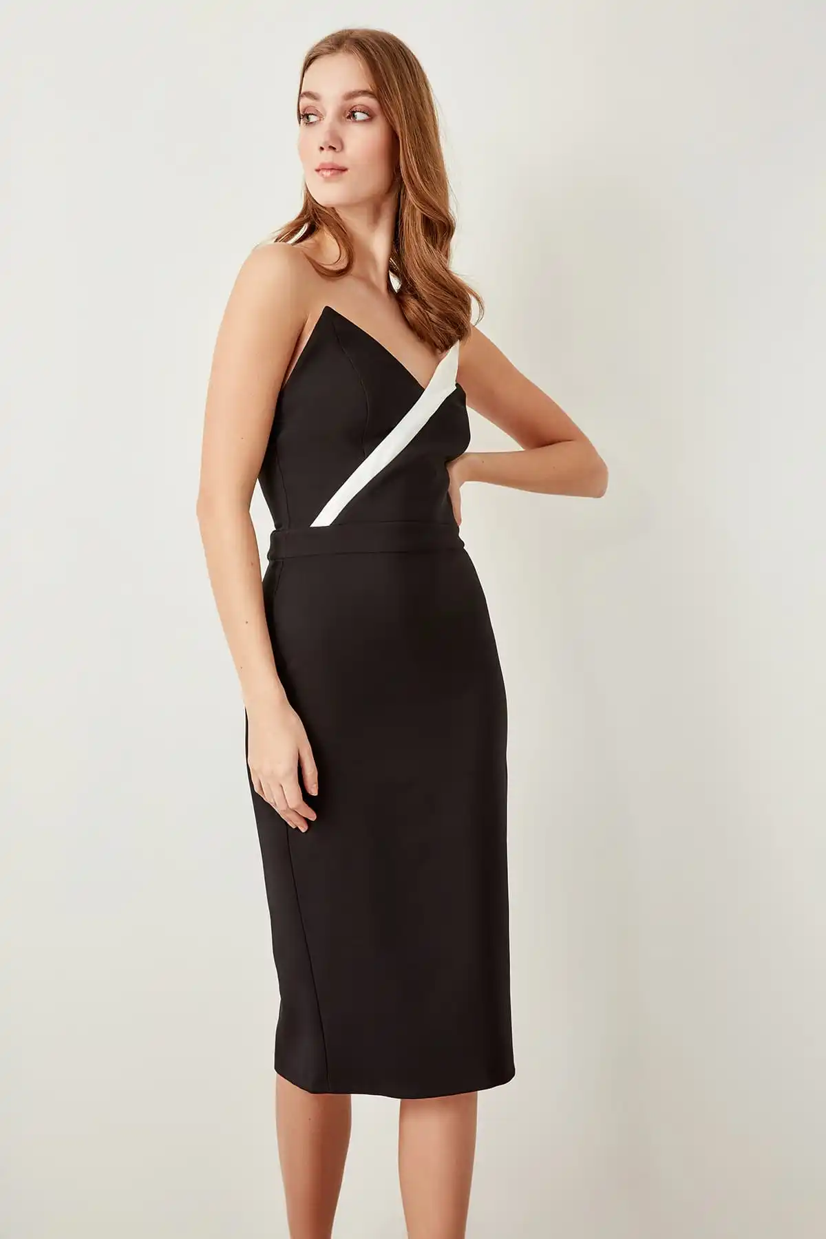 Черное платье-блок Trendyol TPRSS19BB0052 | Свадьбы и торжества