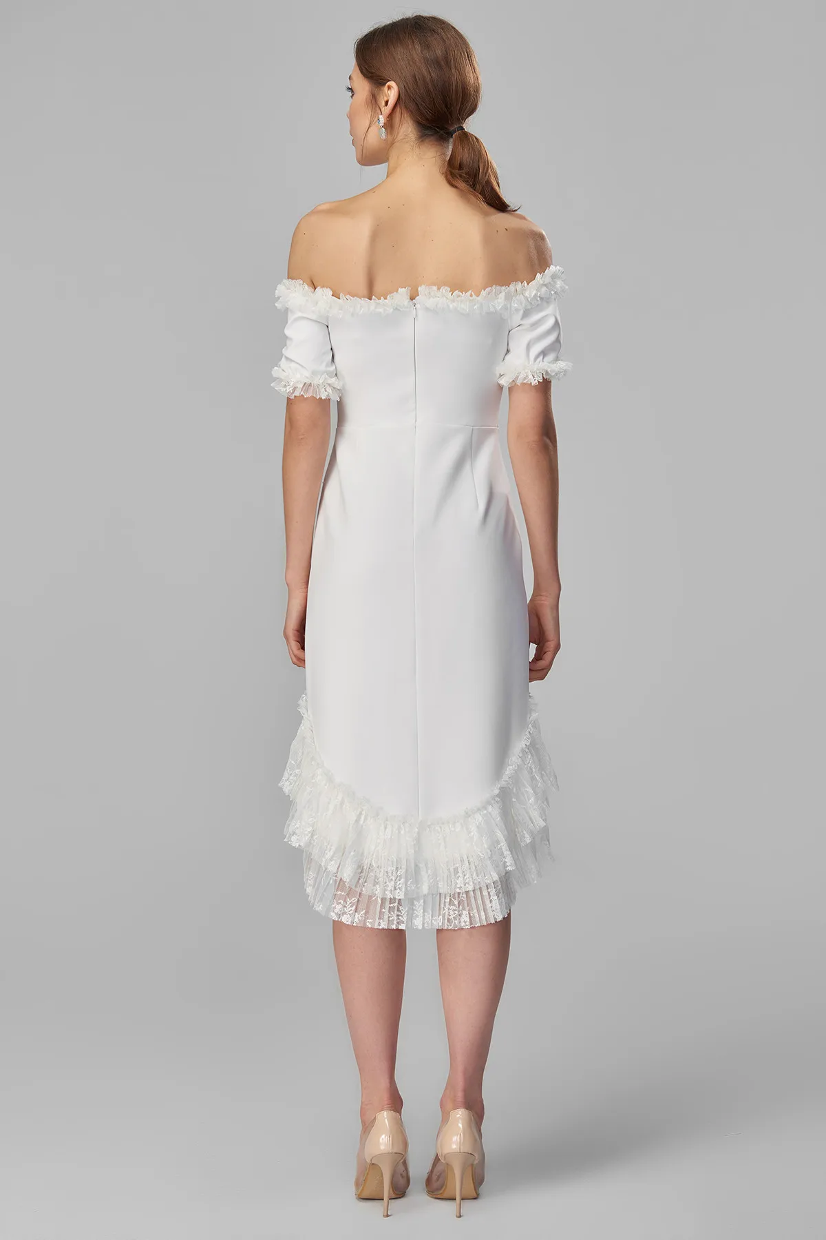 Trendyol/кружевное платье цвета слоновой кости Pilis TPRSS18BK0036 |
