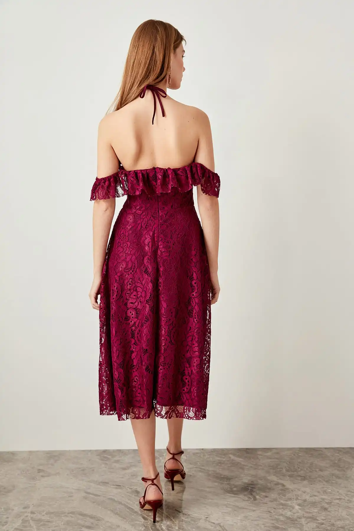 Trendyol Бургундия Холтер Кружева Деталь Платье TPRSS18BK0036 | Свадьбы и торжества