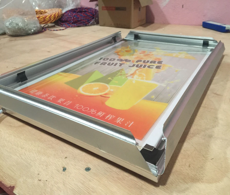 Подвесная алюминиевая тонкая рамка с защелкой для ресторанов и помещений