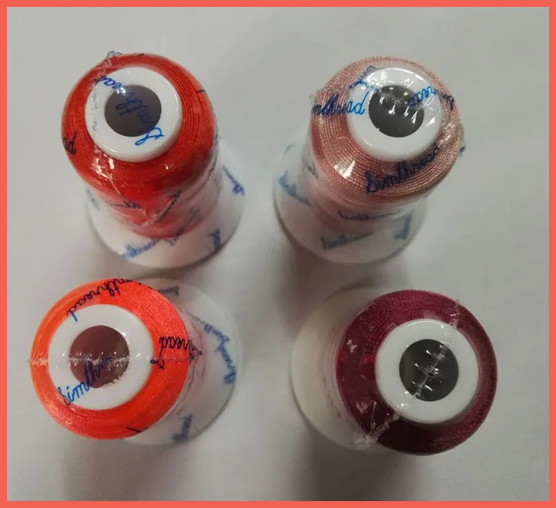 4 Конусов Ярко-Красного Цвета 100% Полиэстер 500 М Вышивка Резьба 120D/2 для Дома