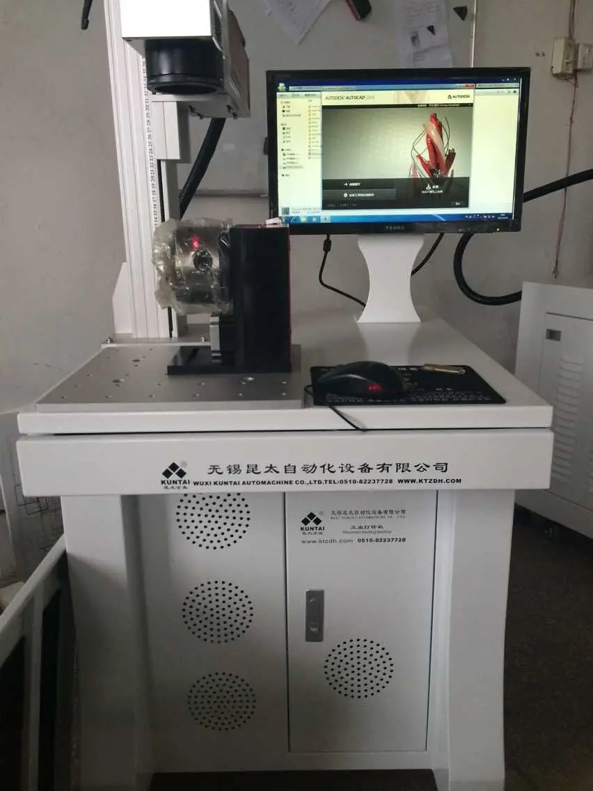 Дешевые 20 Вт волоконный лазер маркировочная машина с поворотным патроном для