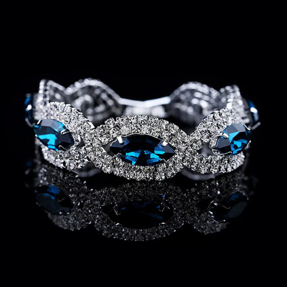 Прозрачные хрустальные и горный хрусталь посеребренные женские модные