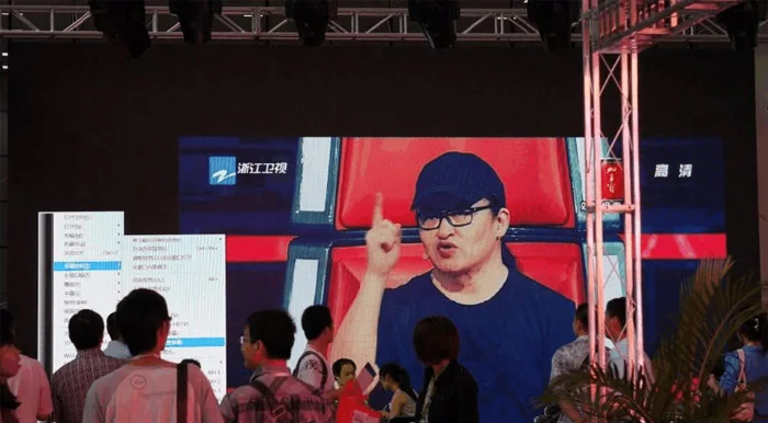 Прокатный светодиодный шкаф TEEHO 480x480 мм для помещений высокое разрешение 1/32