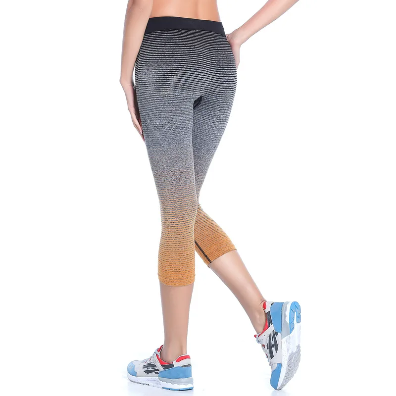

Женские короткие штаны для йоги, обтягивающие компрессионные штаны для бега, фитнеса, штаны для бега, дышащие, укороченные, для спортзала и с...