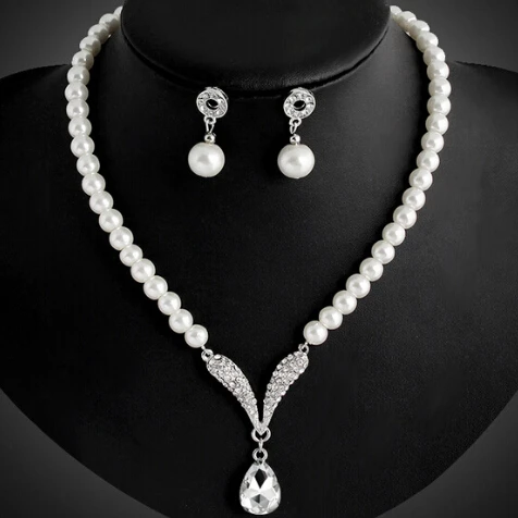

Women Jewelry Sets Wedding Dress Accessories Simulated Pearl Necklace Earrings Set Pearl Beads Bridal Party Pendant Necklaces