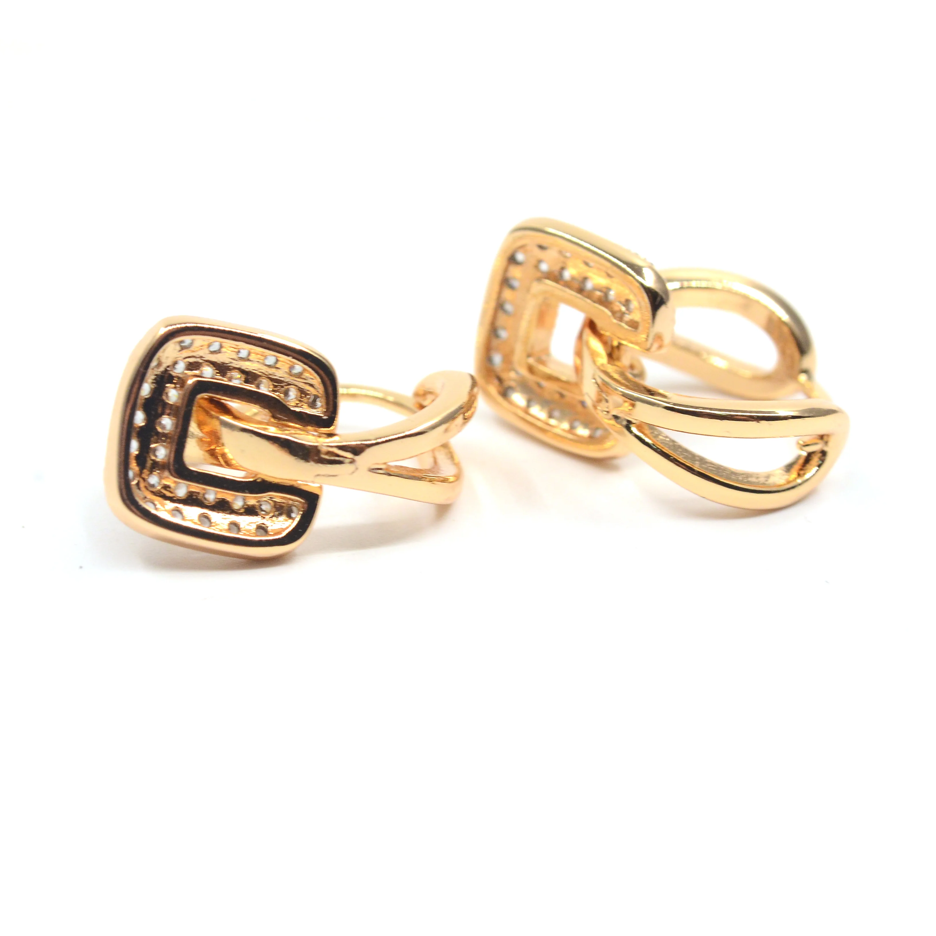 Calabeis модные Дизайн Small Huggie Серьги кольца для женщин кластера проложили циркония