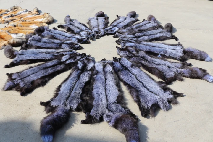 Оптовая продажа натуральный цвет кожа из Меха чернобурки | Дом и сад