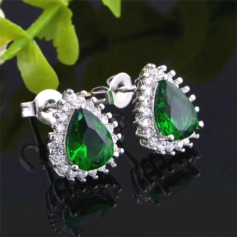 Женские серьги-гвоздики серебряного цвета с сердечками | Украшения и аксессуары