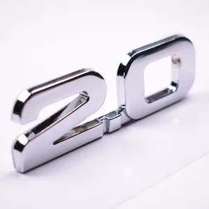 YAQUICKA металлическая Серебристая 3D Эмблема для заднего багажника автомобиля 2,0 2,0 T, наклейка для BMW, Audi, Ford, Toyota, Volkswagen и т. д., Стайлинг автомобиля