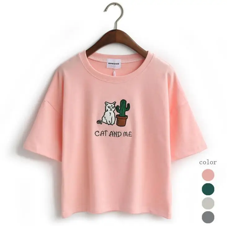 Футболка с принтом кота и меня изображением кактуса вышитым воротником
