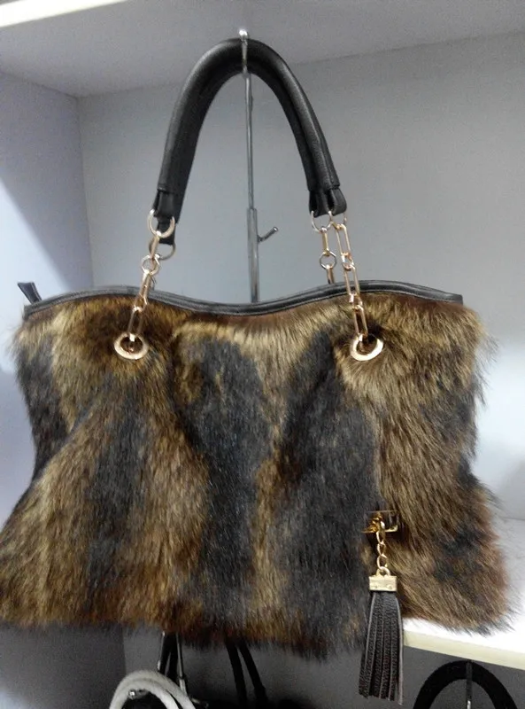 

2016 Wholesale Price Ladies Raccoon Fur Handbag