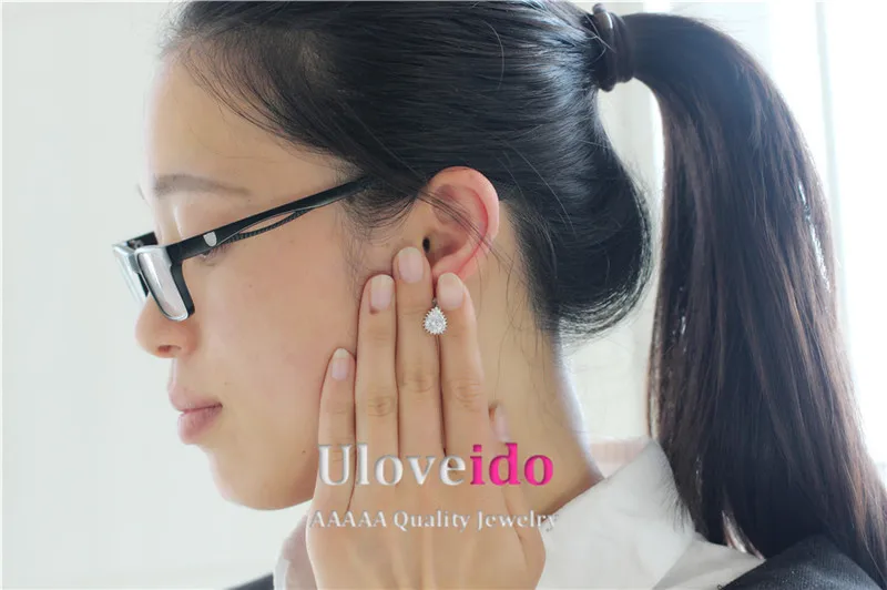 Женские серьги-гвоздики серебряного цвета с сердечками | Украшения и аксессуары