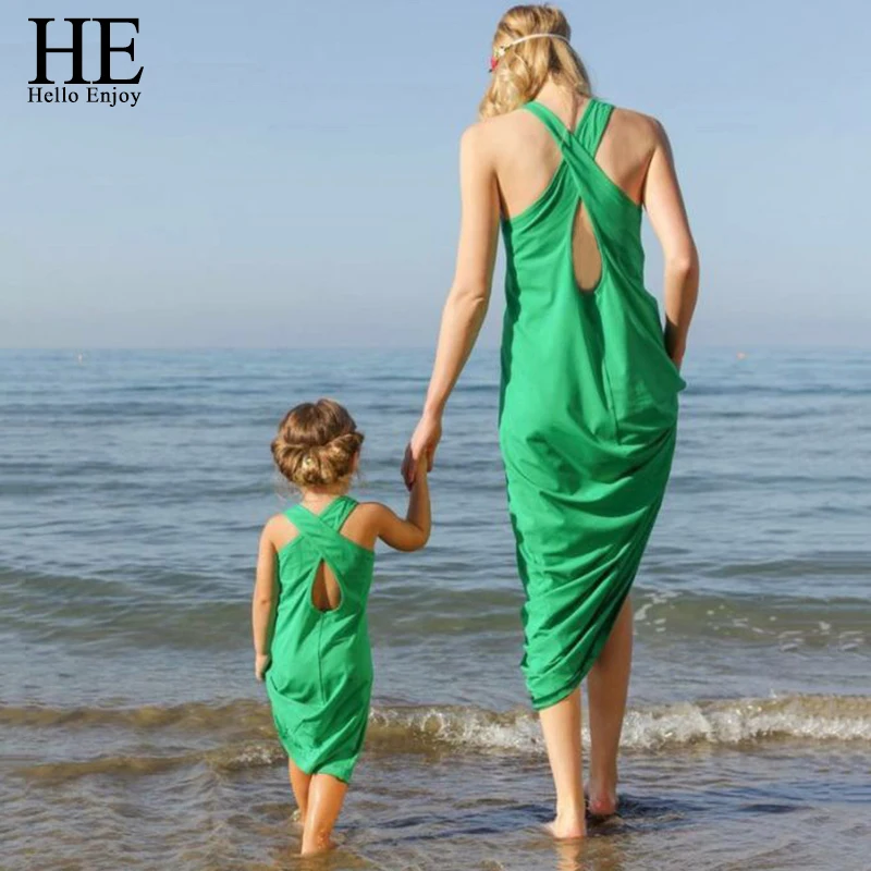 HE Hello Enjoy/платья для мамы и дочки; Новинка года; летнее зеленое песчаное пляжное платье без рукавов; платье для мамы и дочки; Семейные комплекты