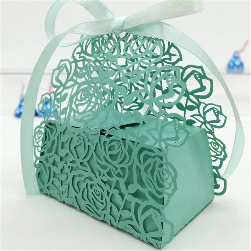 50 шт. деликатная лазерная резка розовые цветы бумажная коробка для конфет Bomboniere с